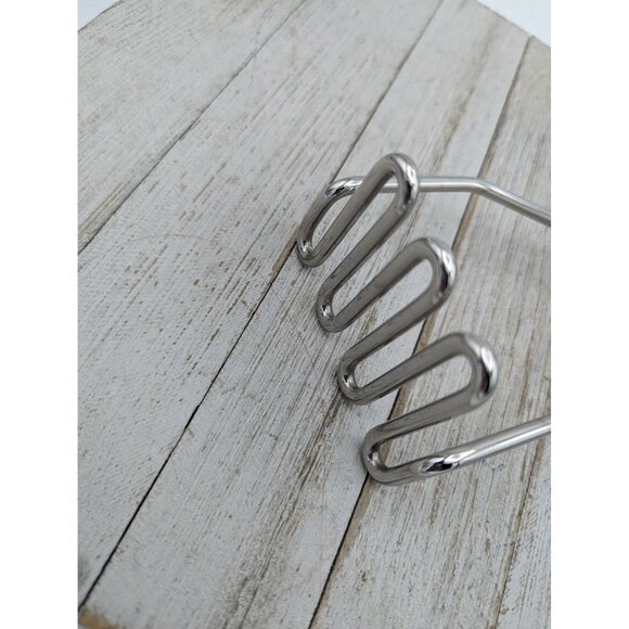 OXO Potato Vegetable Masher Black Handle Utensil 9 1/4" - Picture 6 of 8